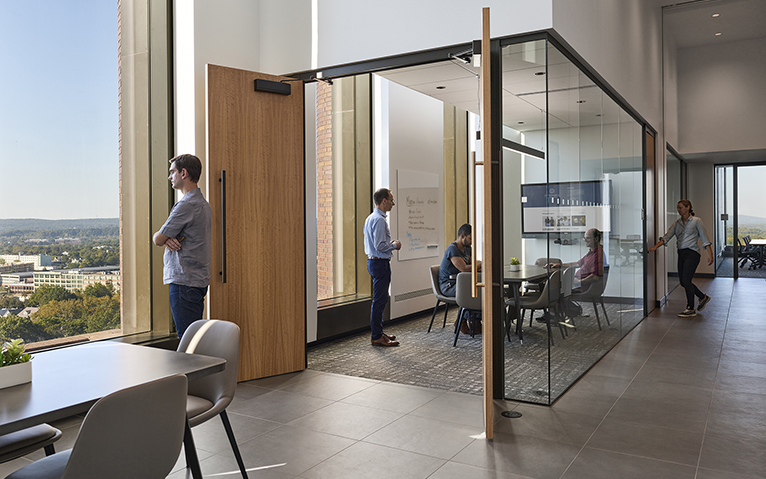 Fourteenth-floor collaboration space at Kline Tower, Yale University, photo by Thomas Holdsworth